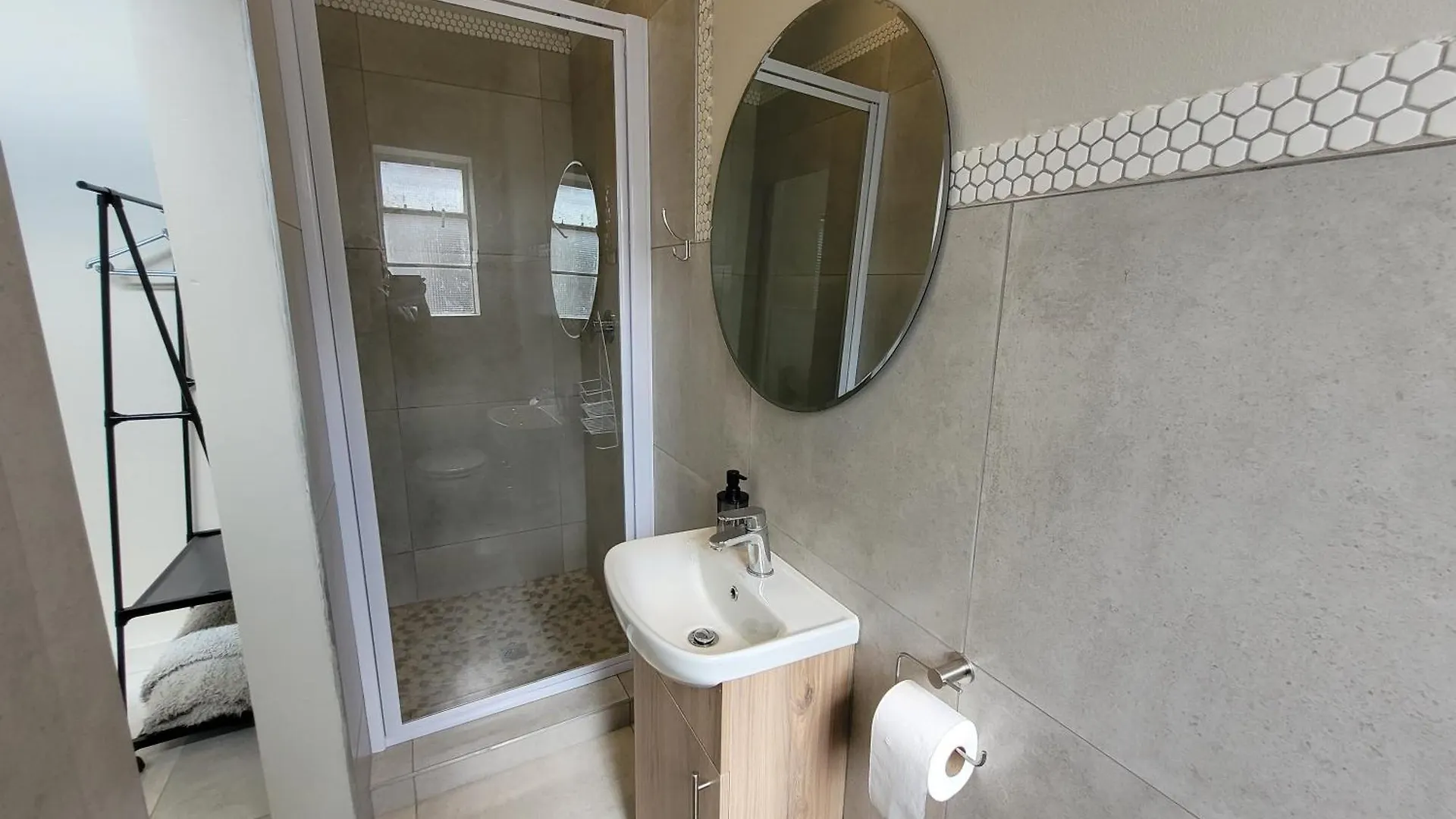 Broadwood Guest House Port Elizabeth